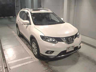 2016 NISSAN X-TRAIL