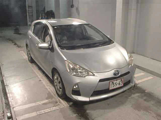 2013 TOYOTA AQUA