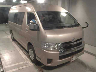 2020 TOYOTA HIACE