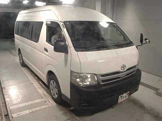 2013 TOYOTA HIACE