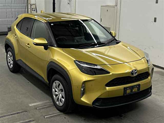 2022 TOYOTA YARIS CROSS
