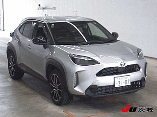 2024 TOYOTA YARIS CROSS
