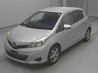 2013 TOYOTA VITZ