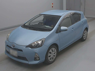 2013 TOYOTA AQUA