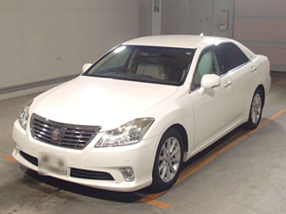 2011 TOYOTA CROWN