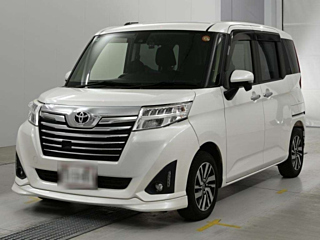 2018 TOYOTA ROOMY