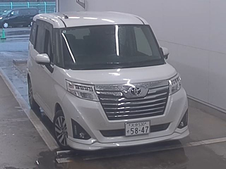 2020 TOYOTA ROOMY