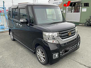 2017 HONDA N BOX