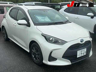 2021 TOYOTA YARIS