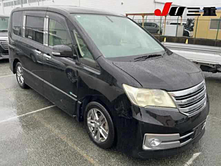 2013 NISSAN SERENA