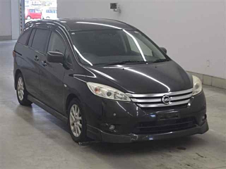 2015 NISSAN LAFESTA