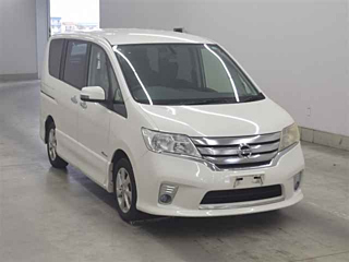2013 NISSAN SERENA