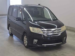 2011 NISSAN SERENA