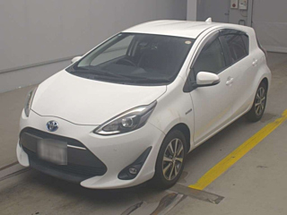 2018 TOYOTA AQUA