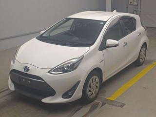 2018 TOYOTA AQUA