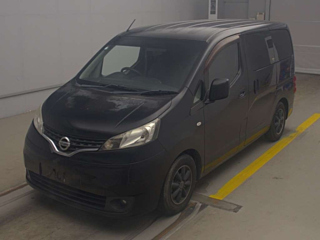 2011 NISSAN NV200