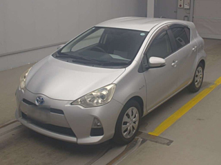 2013 TOYOTA AQUA