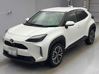 2022 TOYOTA YARIS CROSS