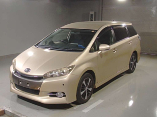 2014 TOYOTA WISH