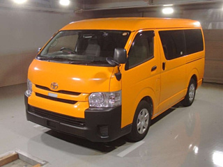 2019 TOYOTA HIACE