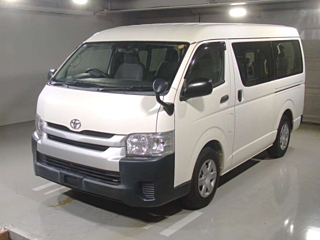 2017 TOYOTA HIACE
